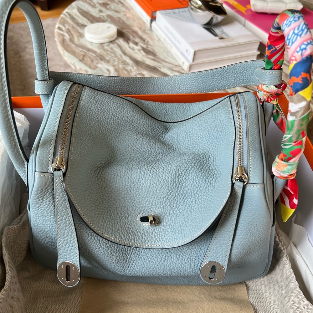 HERMES LINDY 30 BLEU LIN TAURILLON CLEMENCE LEATHER "P" STAMP